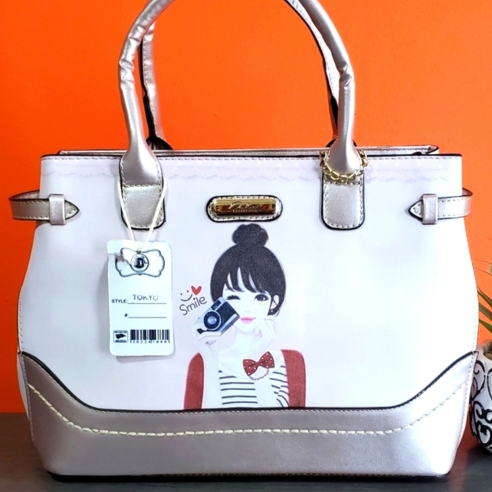 Elegant Tokio Anime Lady